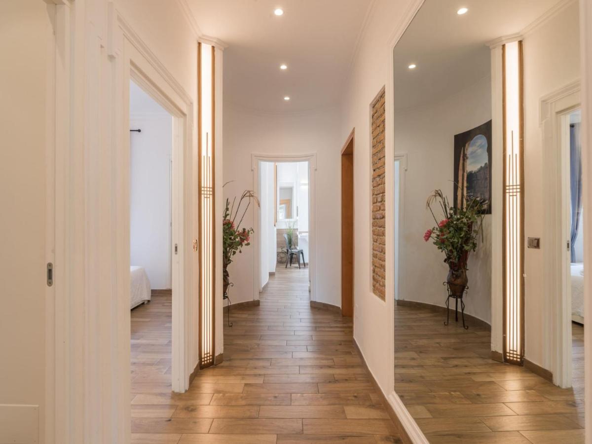 The Best Rent - Elegant Three-Bedroom Apartment A Few Steps From Fontana Di Trevi Kültér fotó