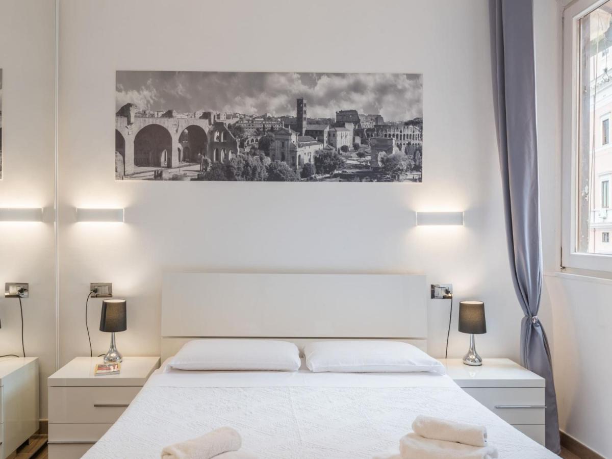 The Best Rent - Elegant Three-Bedroom Apartment A Few Steps From Fontana Di Trevi Kültér fotó